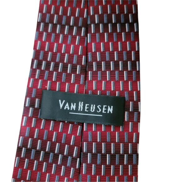 Van Heusen Silk Tie Red Gradient Striped Mens Necktie Business Evening Menswear - Picture 2 of 5